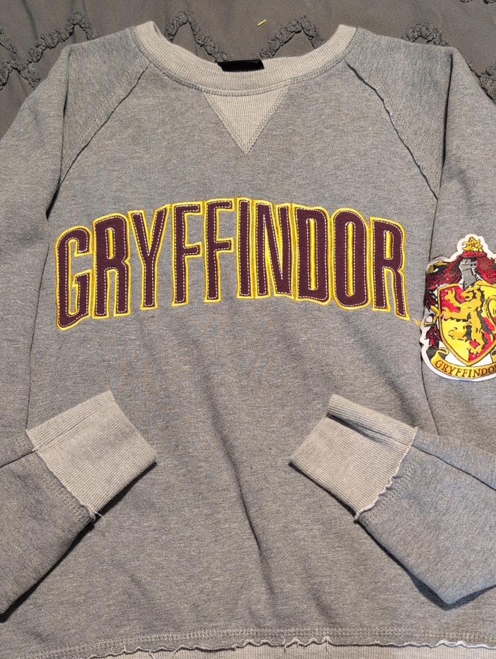 Gryffindor Crewneck Sweatshirt - Gray